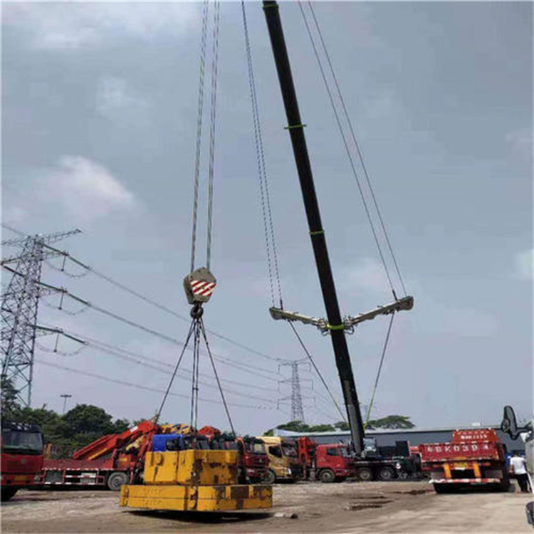 新竹镇风电设备吊装